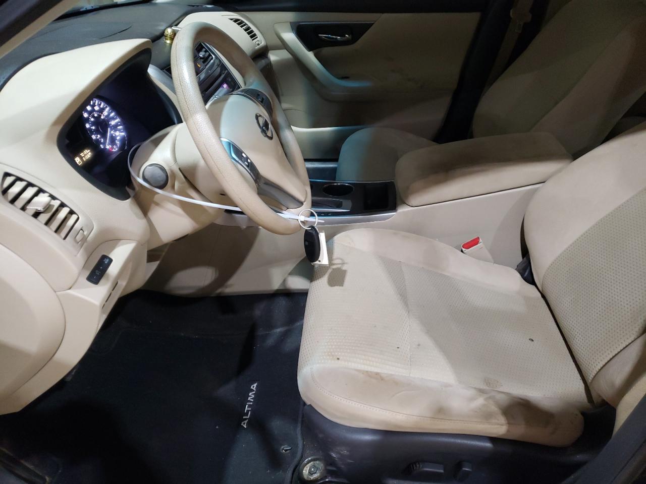 2015 Nissan Altima - Image 7
