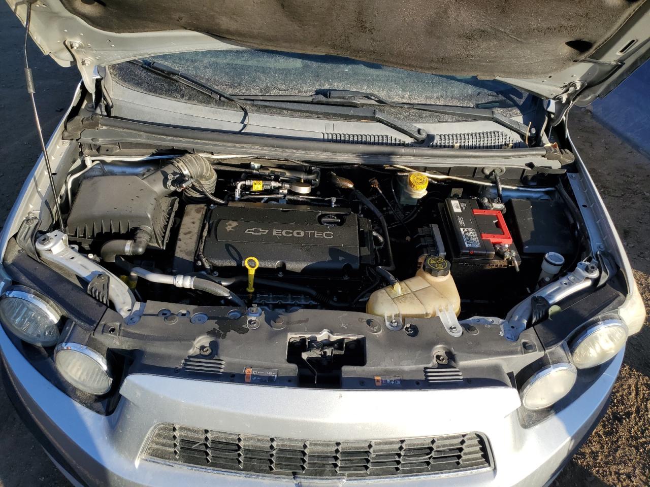 2014 Chevrolet Sonic - Image 11