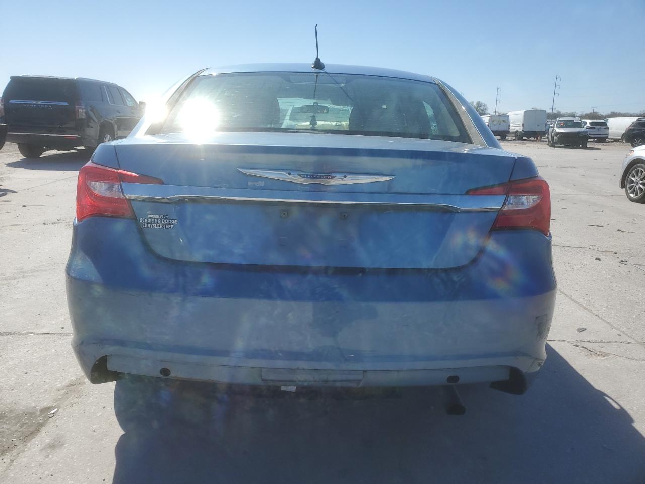 2011 Chrysler 200 - Image 6