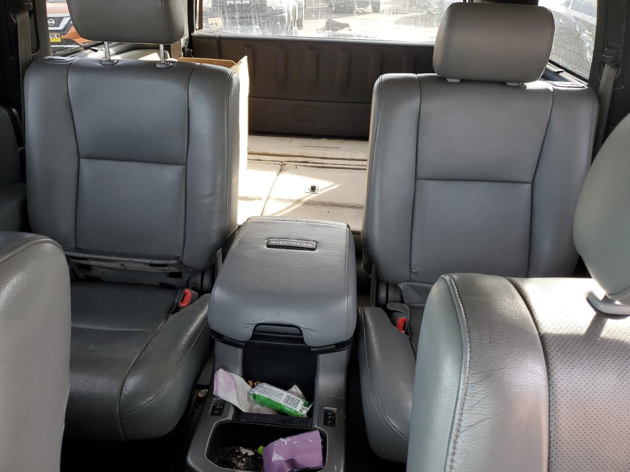 2011 Toyota Sequoia - Image 10