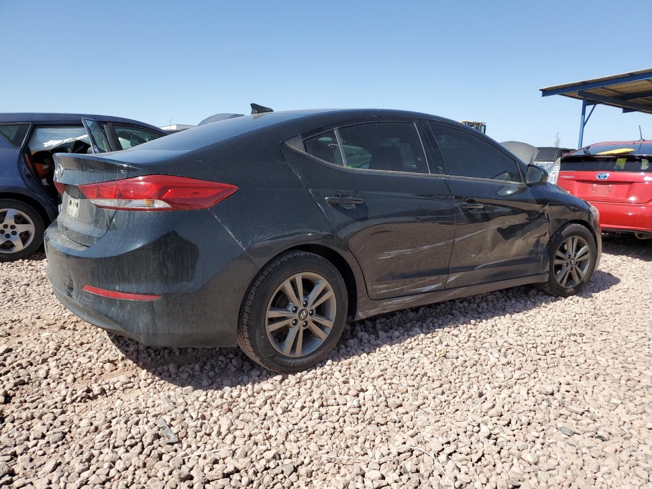 2017 Hyundai Elantra - Image 3