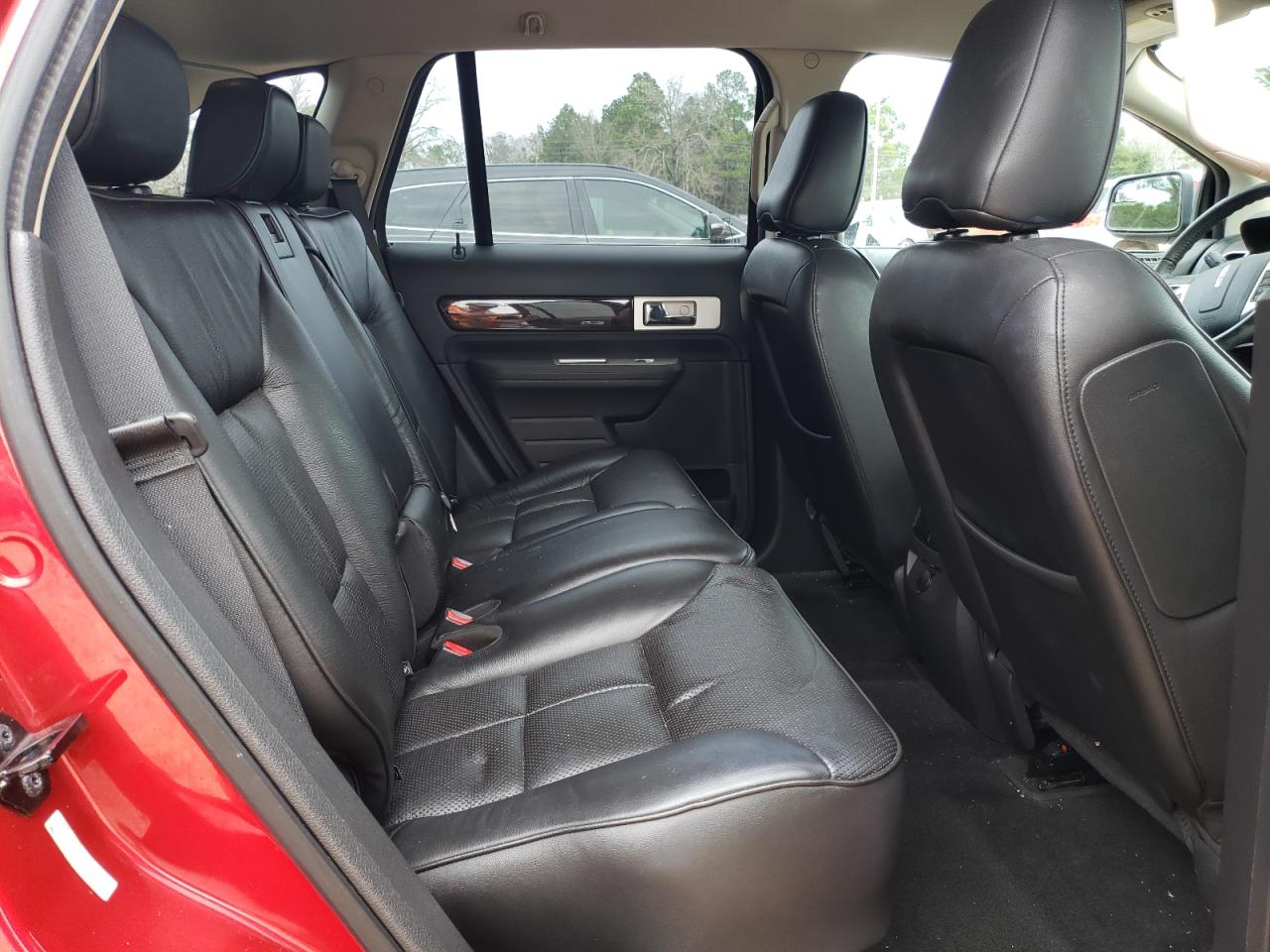 2010 Lincoln MKX - Image 11