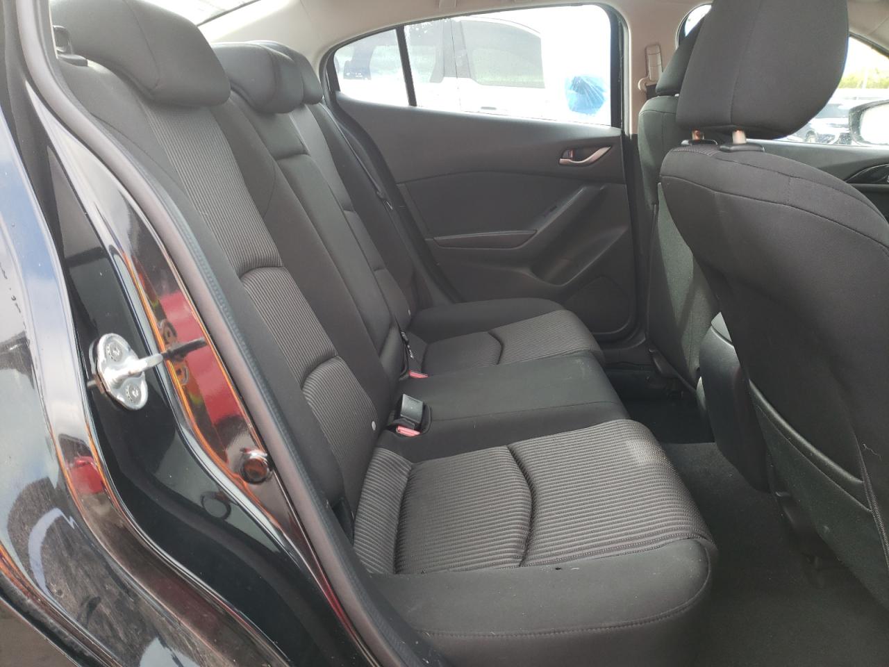 2014 Mazda 3 - Image 10