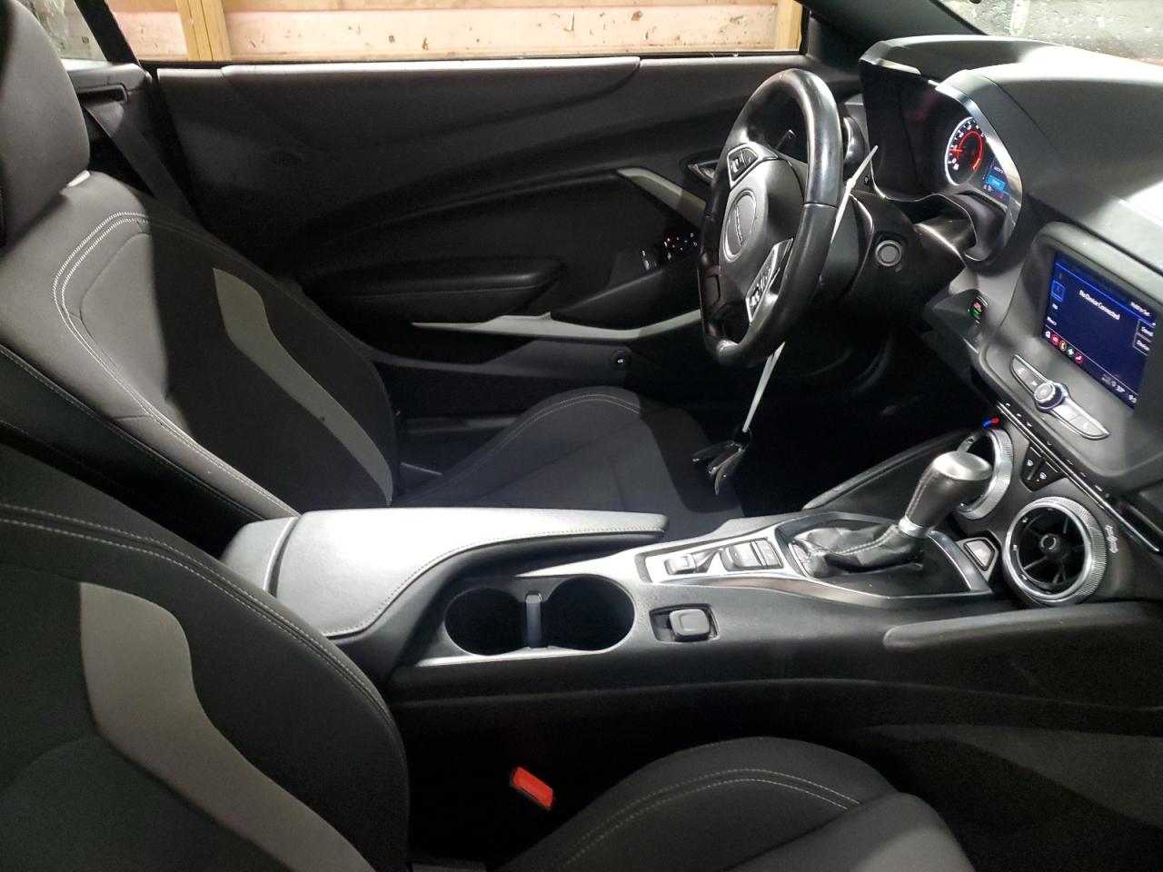 2023 Chevrolet Camaro - Image 7