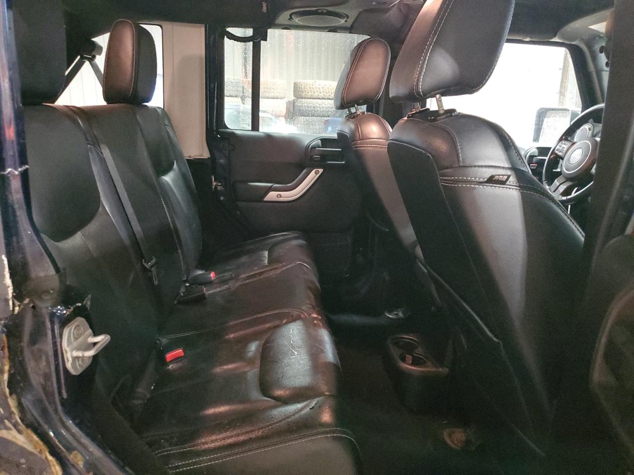 2013 Jeep Wrangler - Image 11