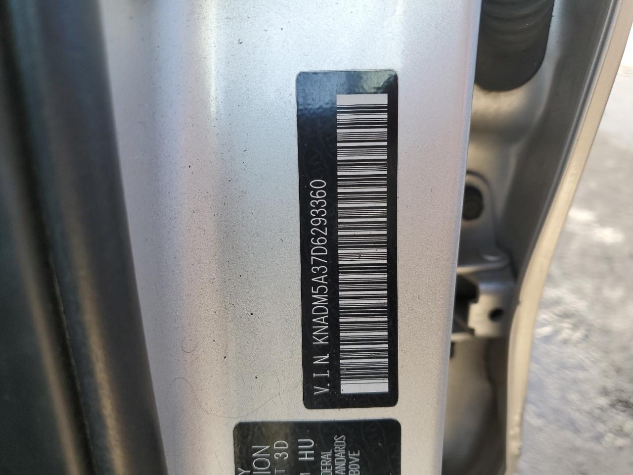 2013 Kia Rio - Image 15