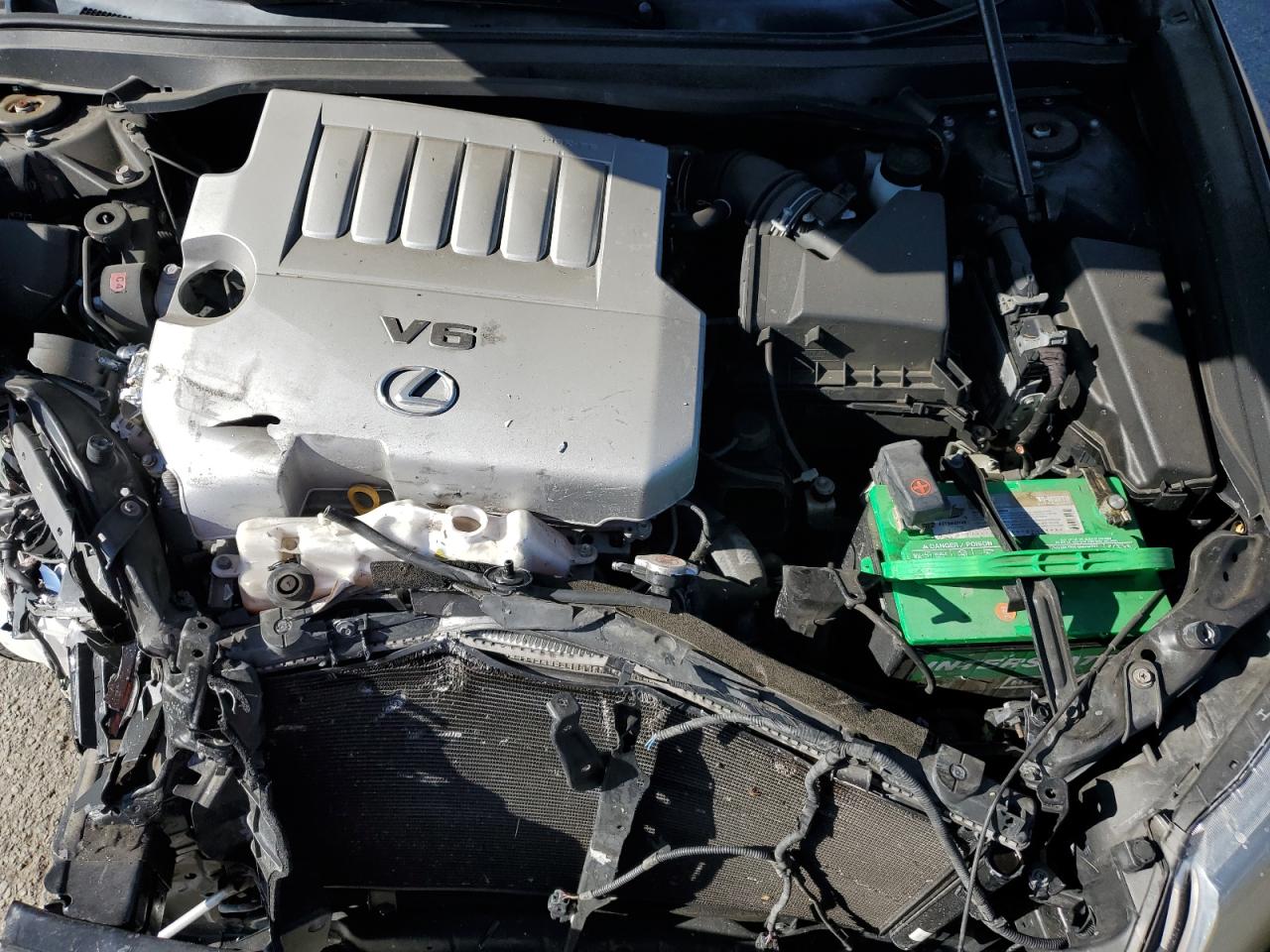 2013 Lexus ES - Image 12
