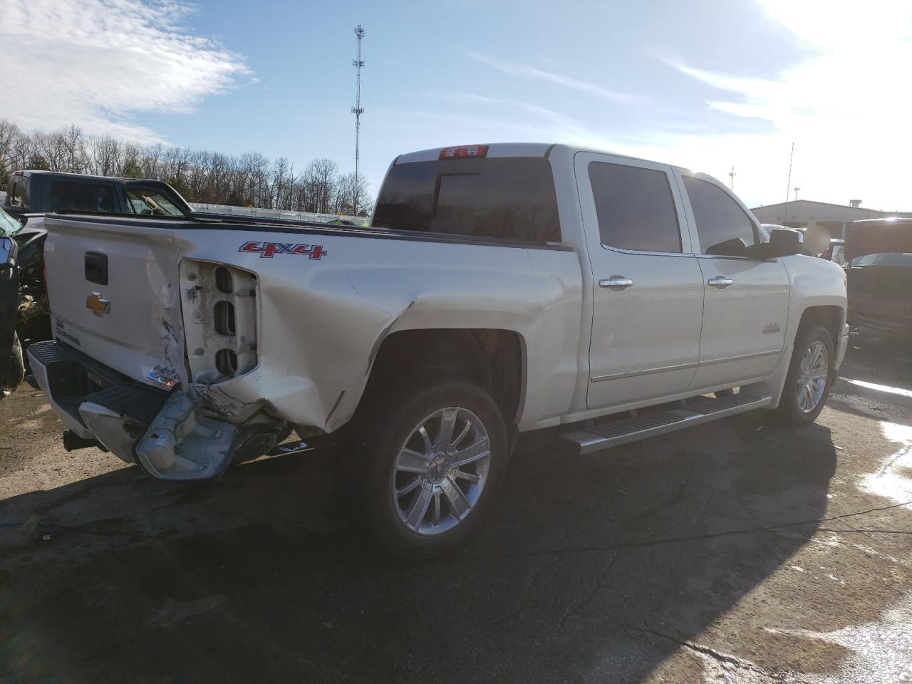2015 Chevrolet Silverado - Image 3