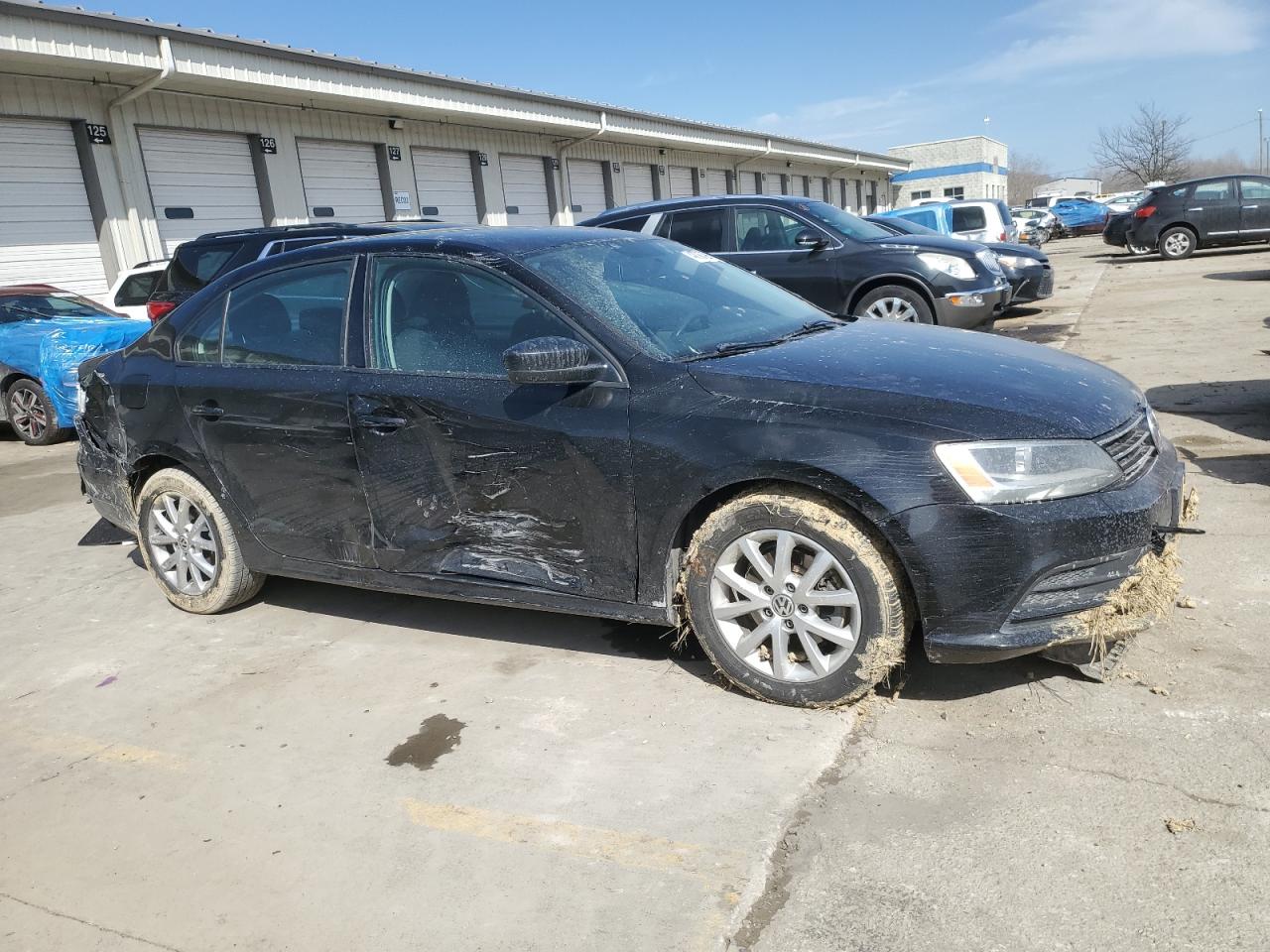 2015 Volkswagen Jetta - Image 4