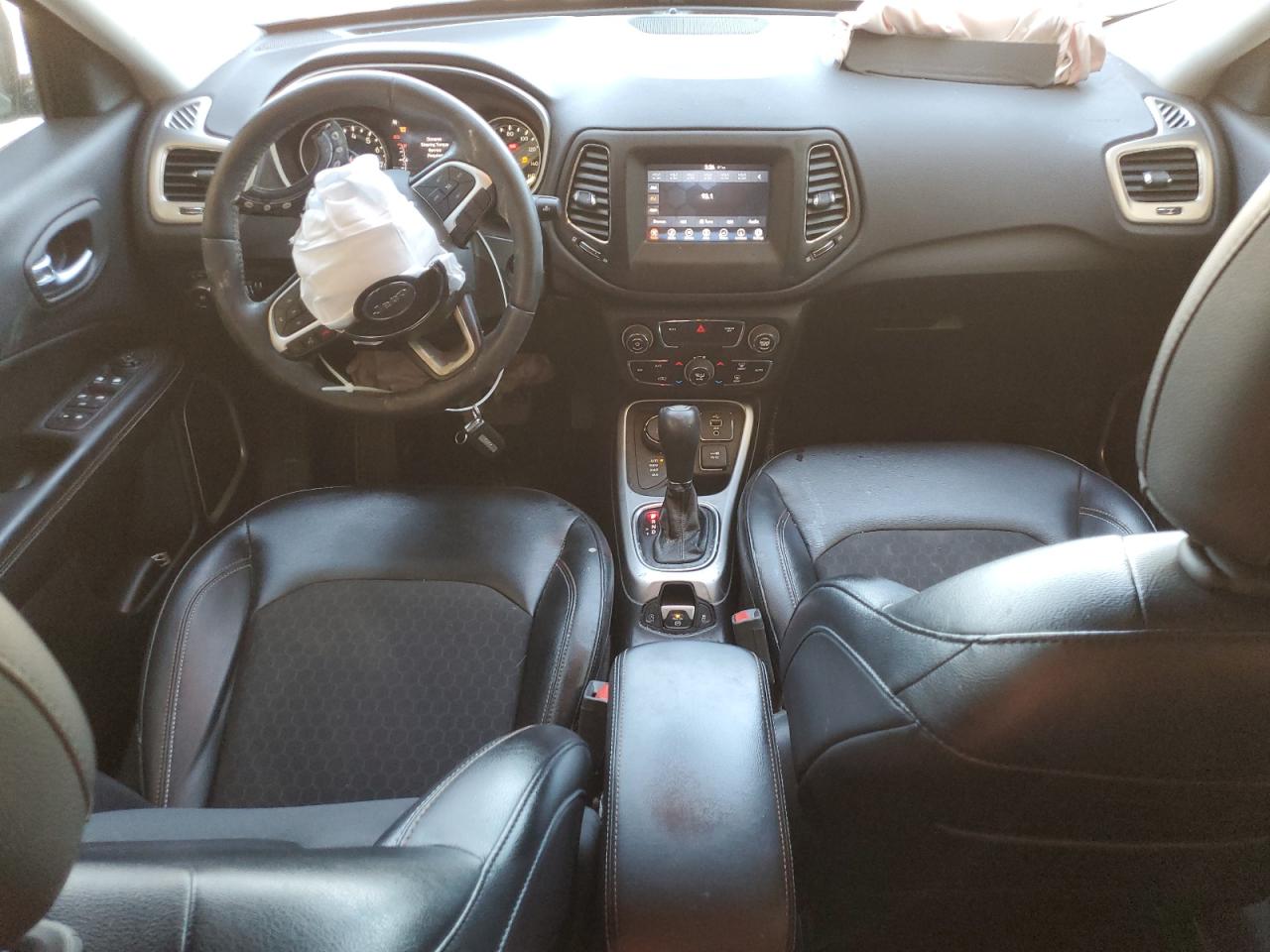 2017 Jeep Compass - Image 8