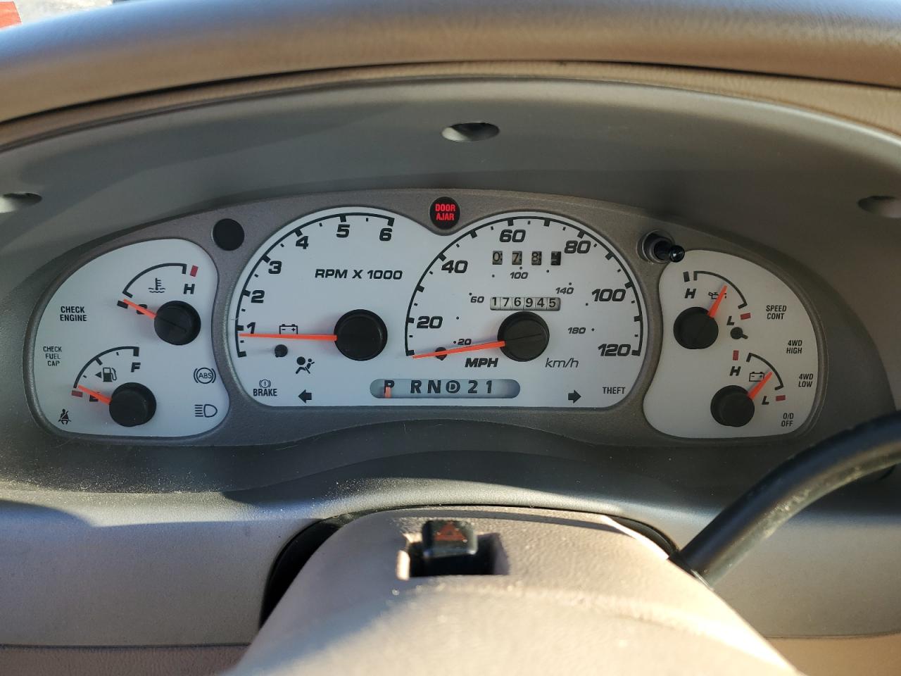 2001 Ford Explorer - Image 9
