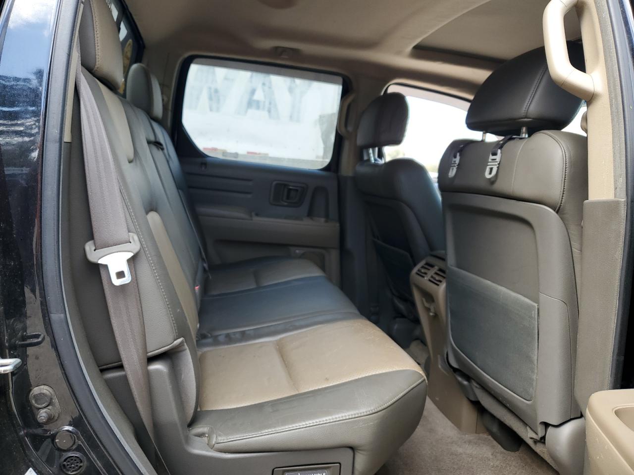 2006 Honda Ridgeline - Image 10