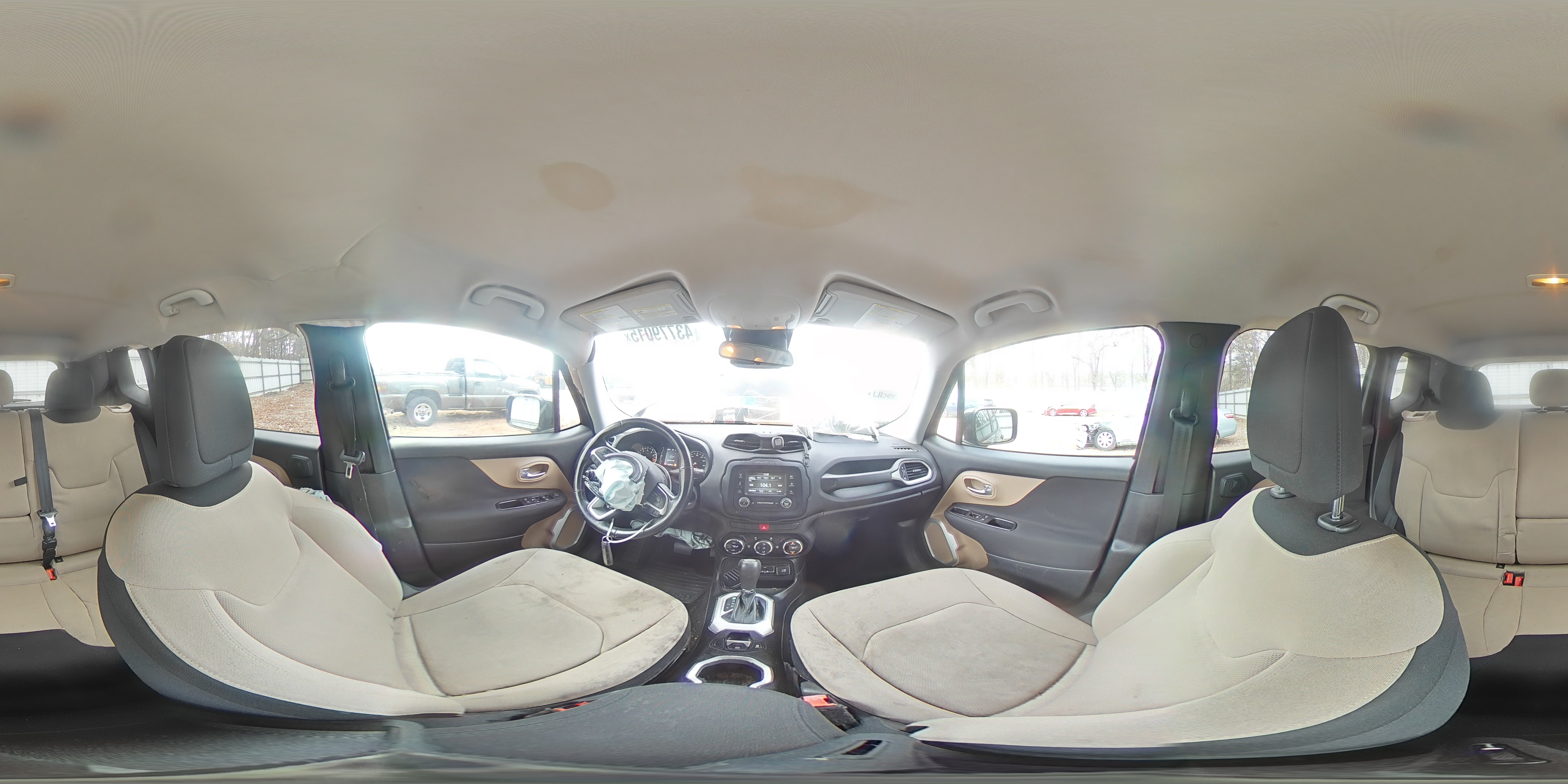 2015 Jeep Renegade - Image 14