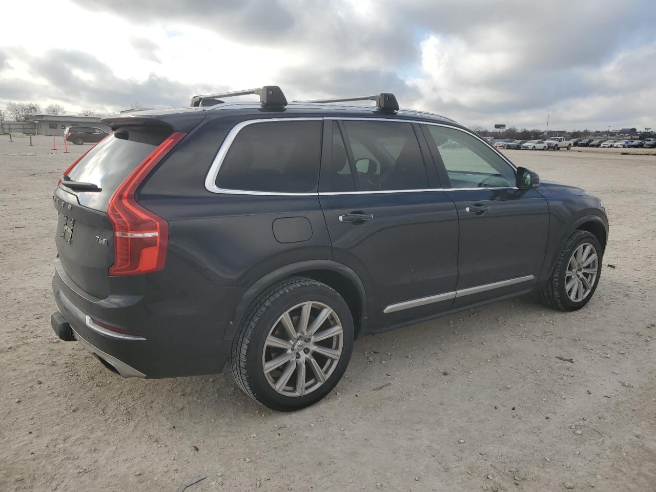 2016 Volvo XC90 - Image 3