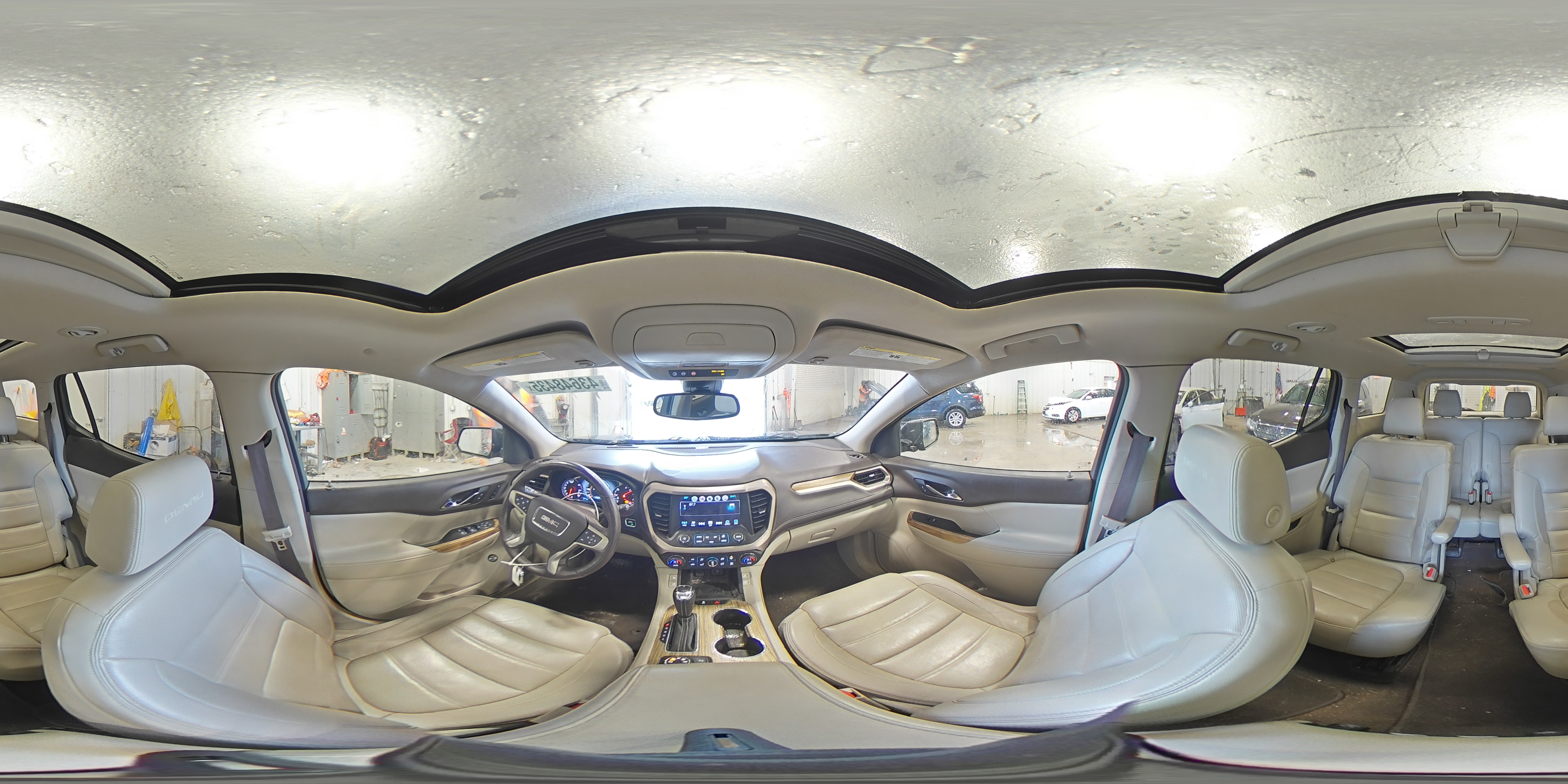 2017 GMC Acadia - Image 15