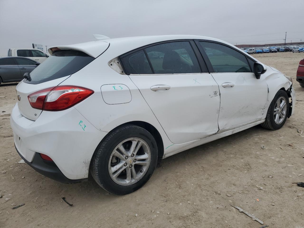 2017 Chevrolet Cruze - Image 3