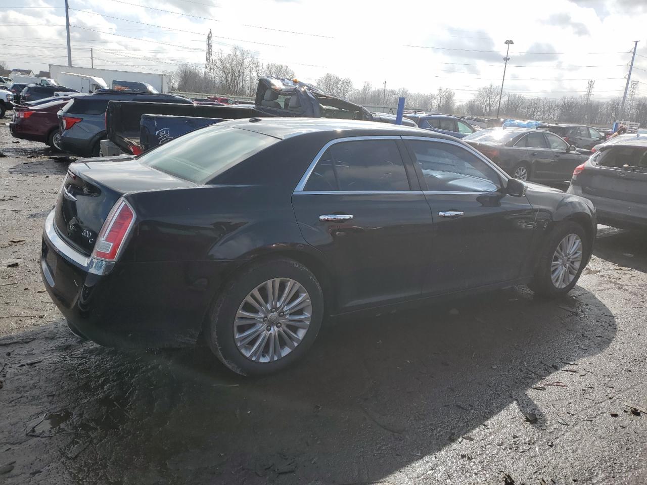 2013 Chrysler 300 - Image 3