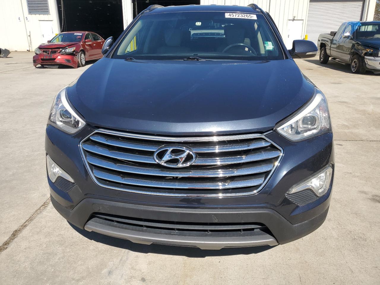 2013 Hyundai Santa Fe - Image 5