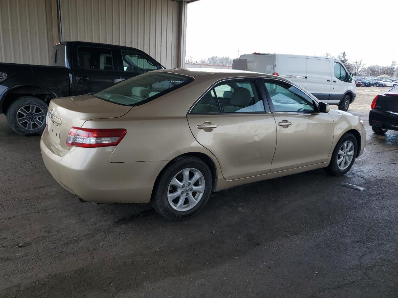 2011 Toyota Camry - Image 3