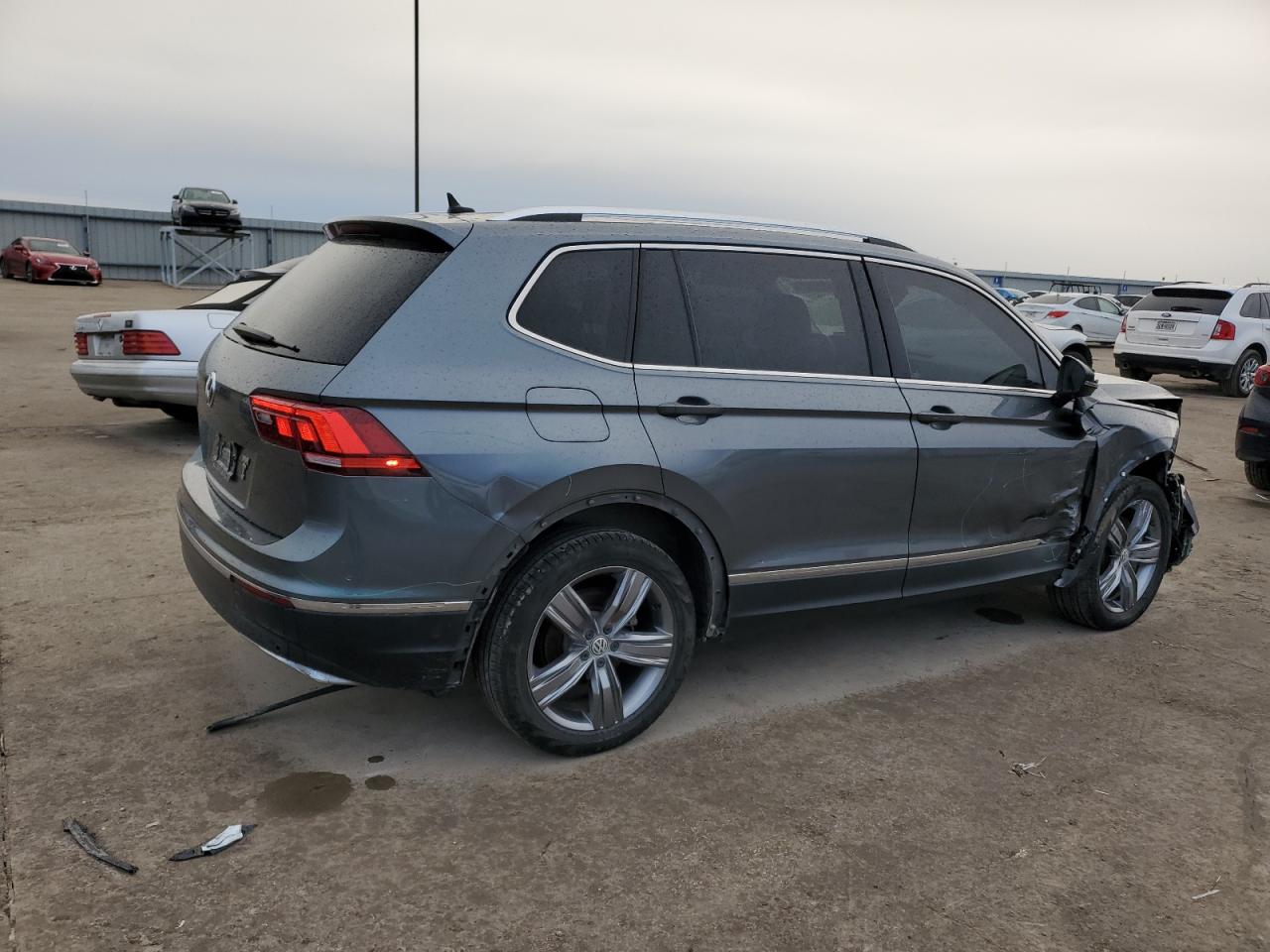 2021 Volkswagen Tiguan - Image 3