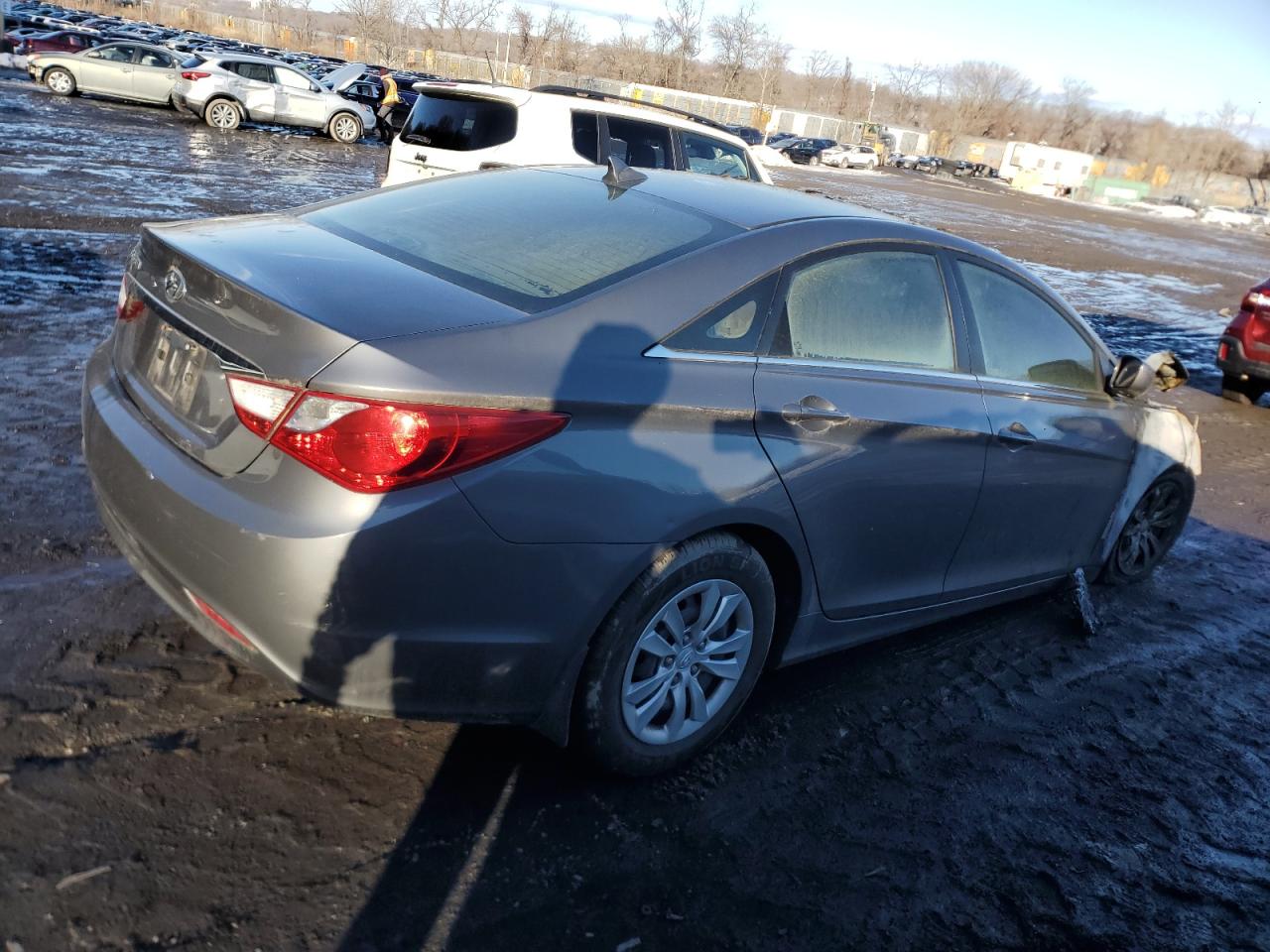 2011 Hyundai Sonata - Image 3
