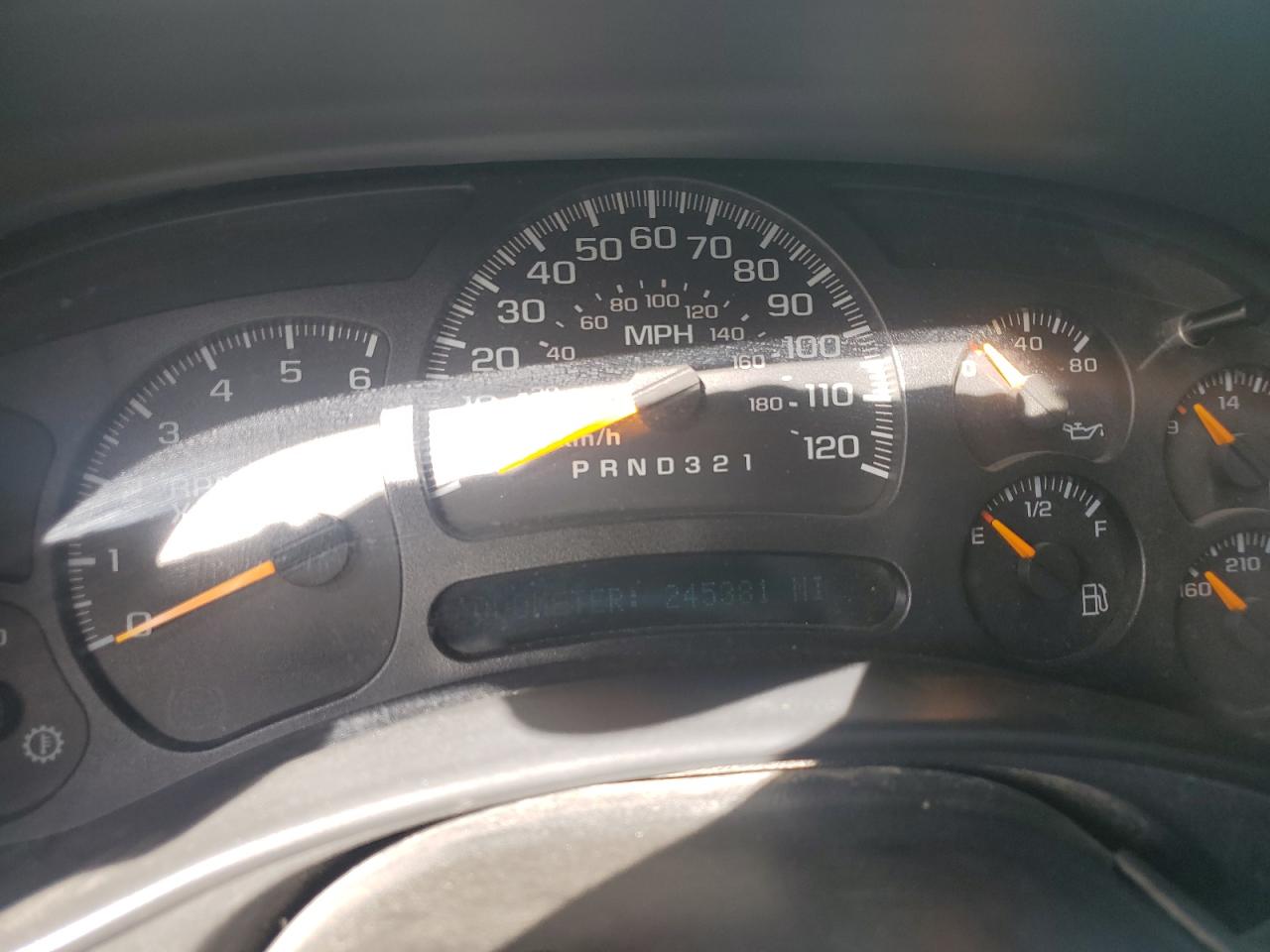 2007 Chevrolet Silverado - Image 9