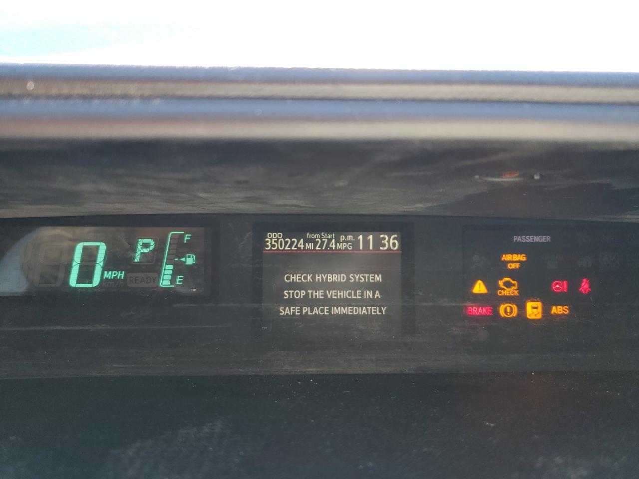 2012 Toyota Prius - Image 9