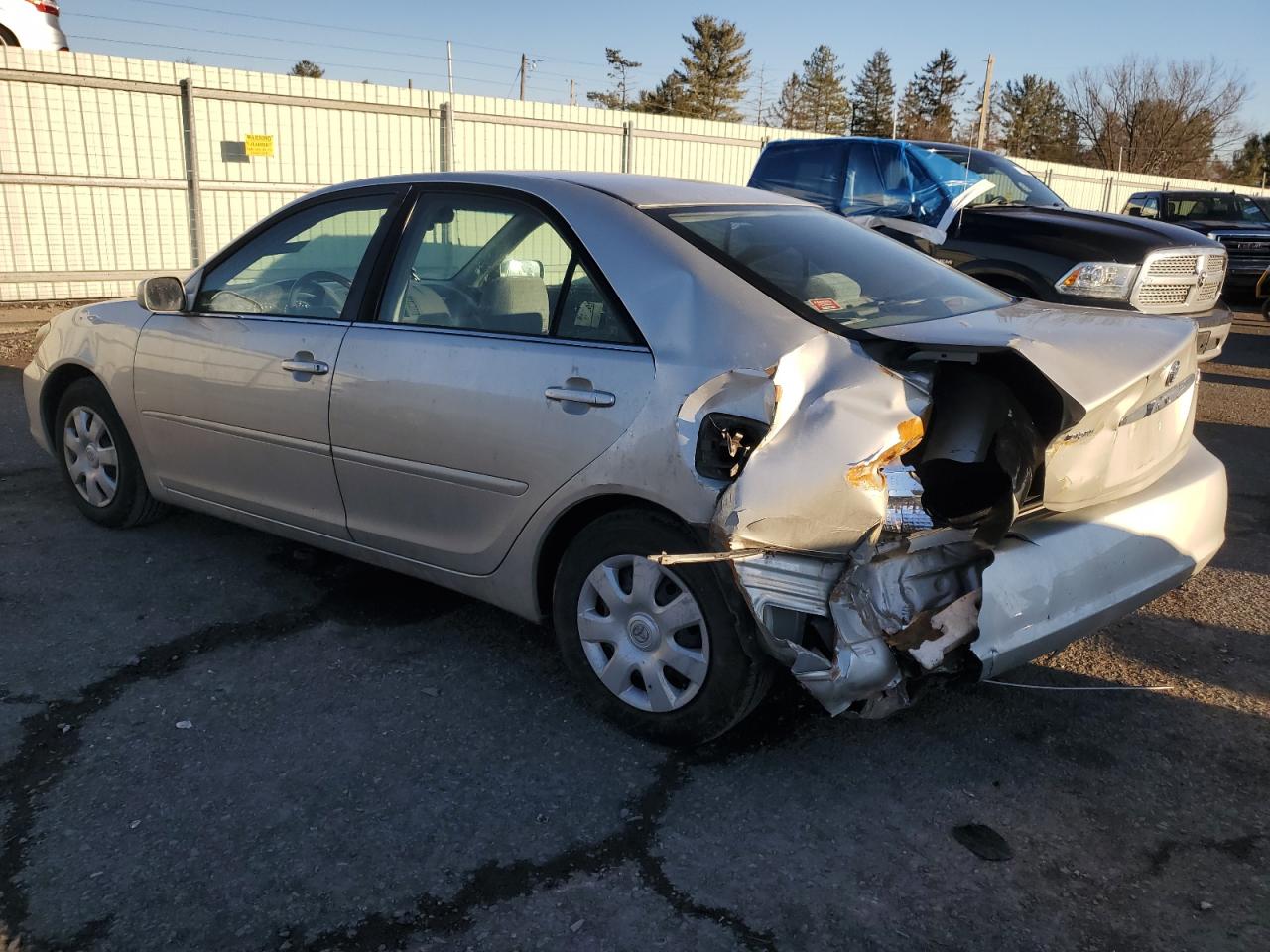 2004 Toyota Camry - Image 2