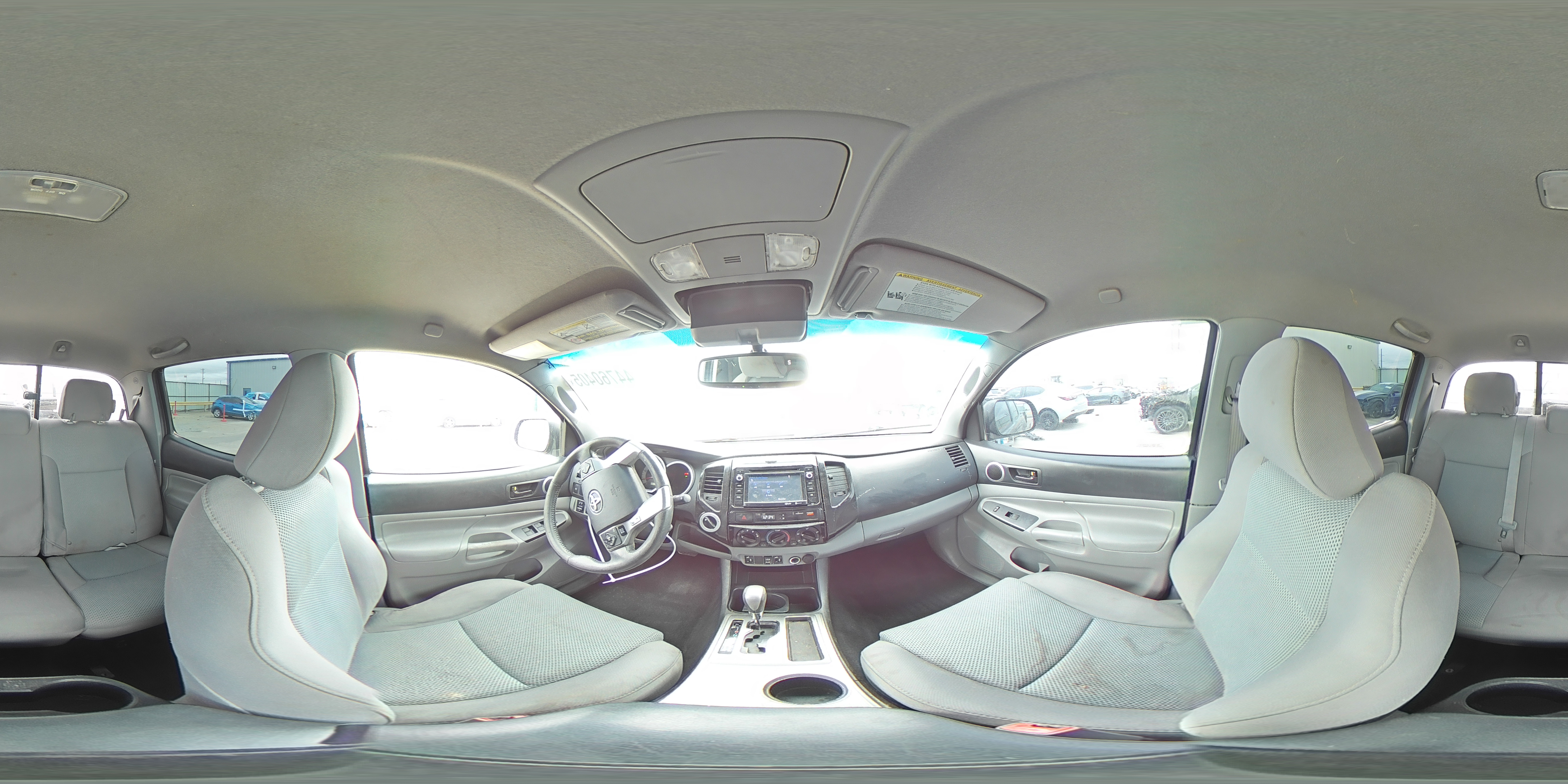 2014 Toyota Tacoma - Image 15