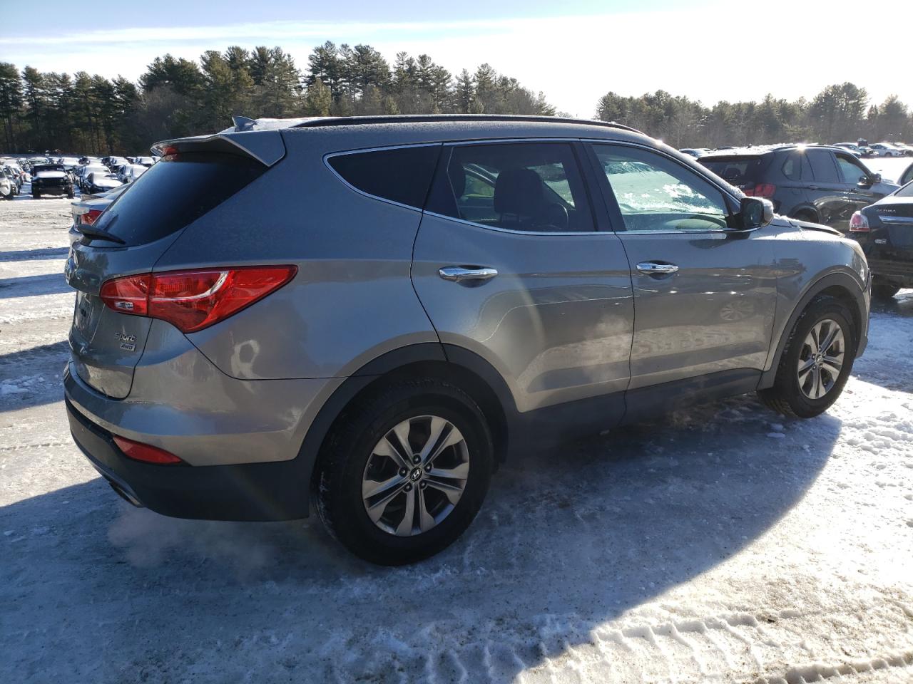 2014 Hyundai Santa Fe - Image 3