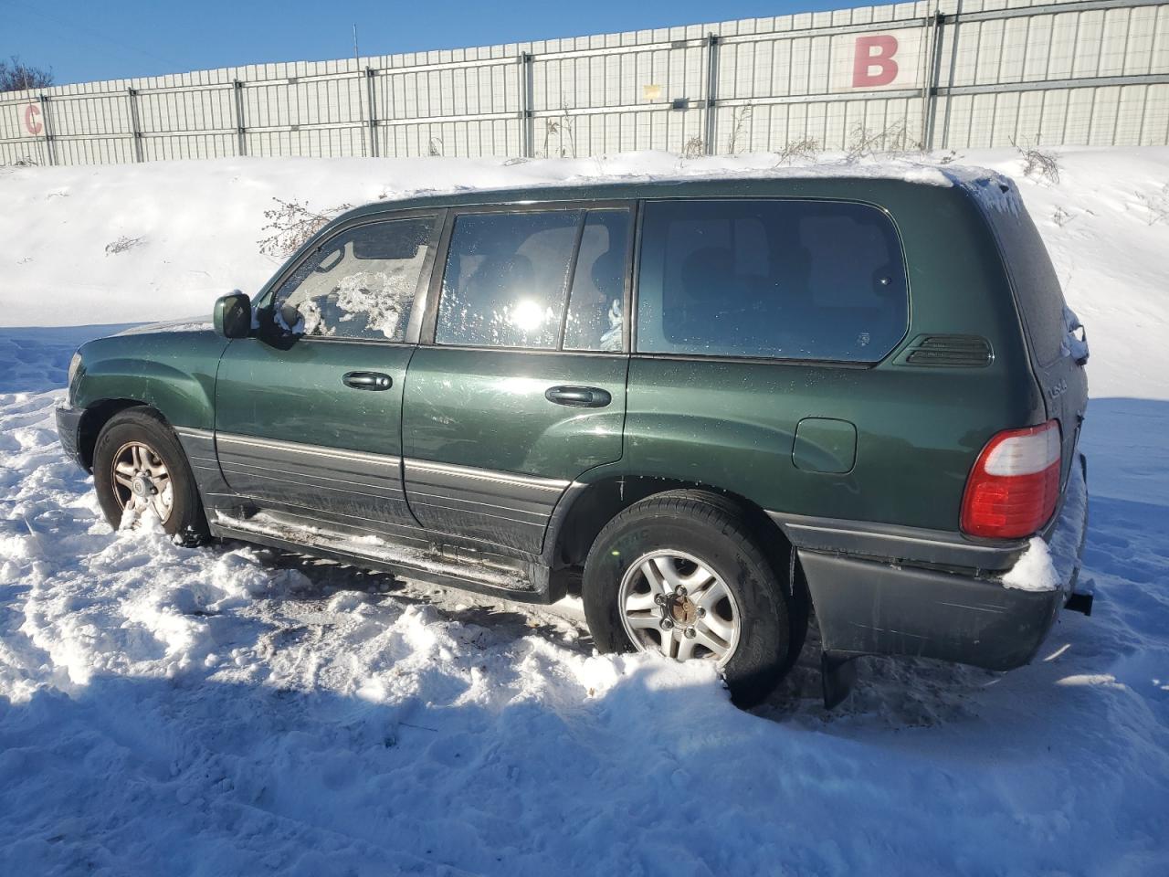 1998 Lexus LX - Image 2