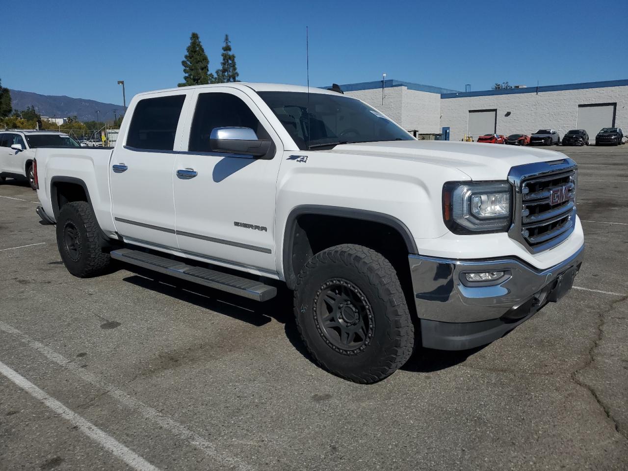 2018 GMC Sierra - Image 4