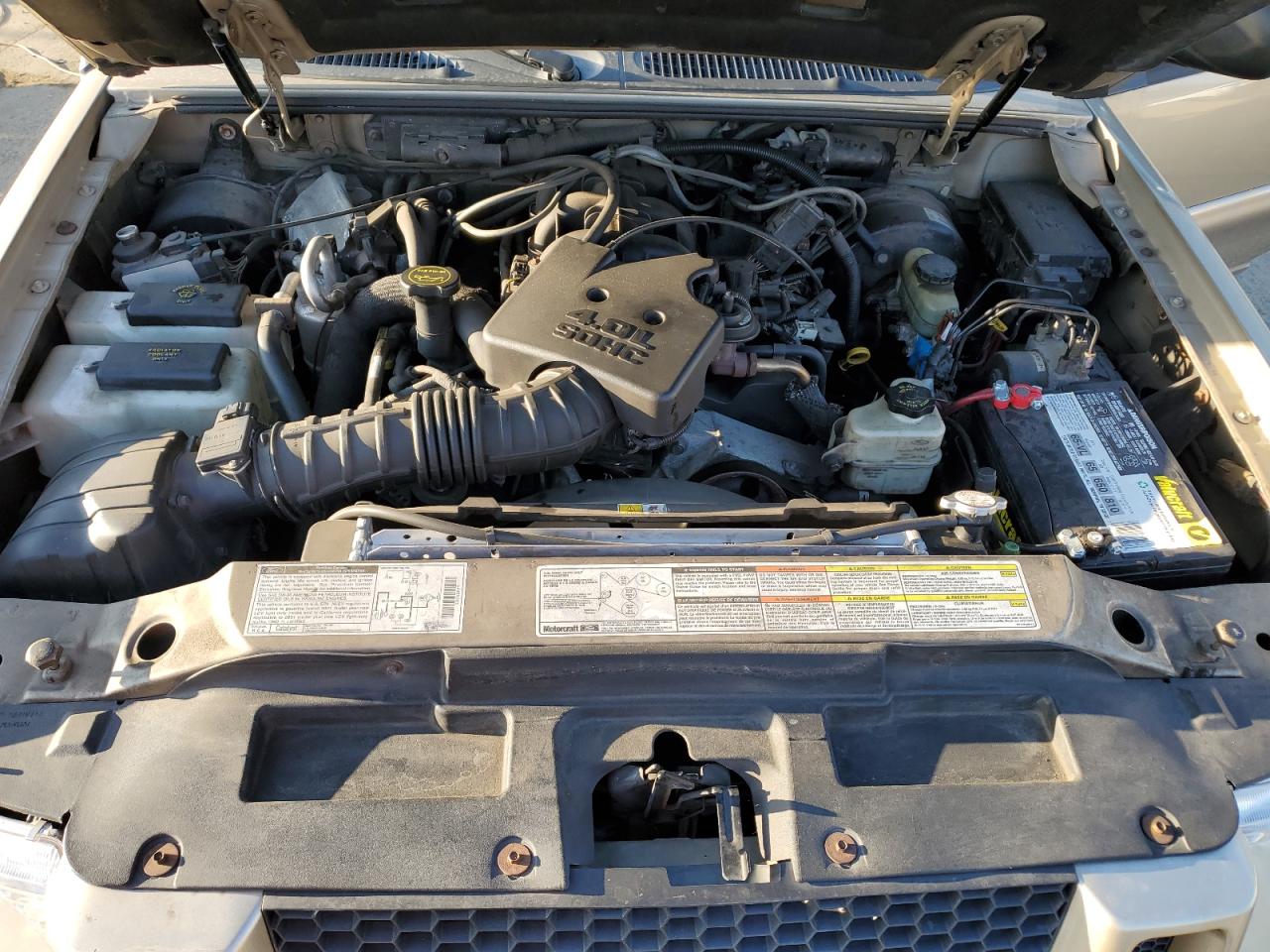 2001 Ford Explorer - Image 11