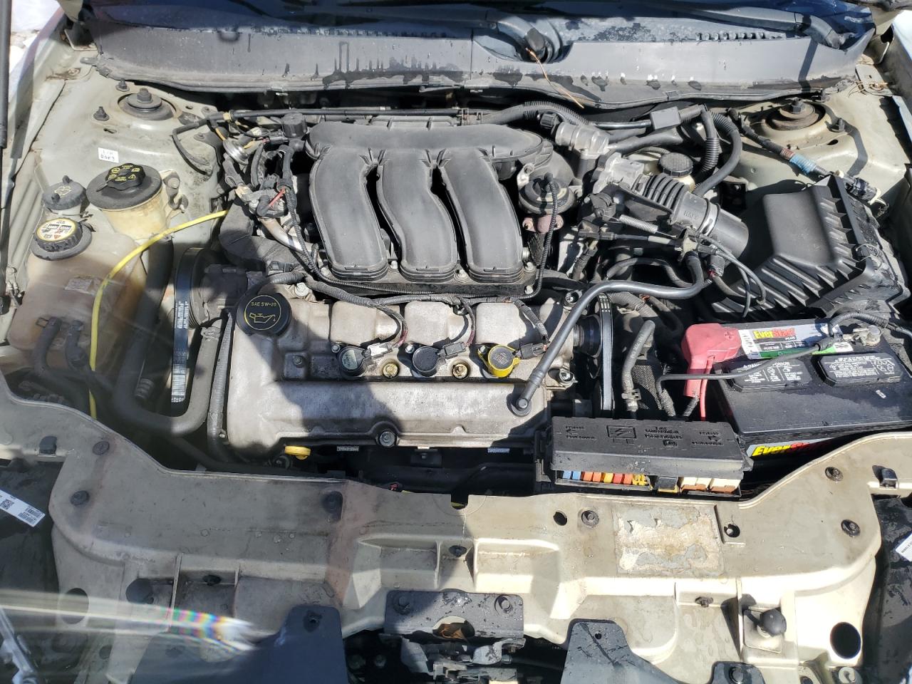 2004 Ford Taurus - Image 11