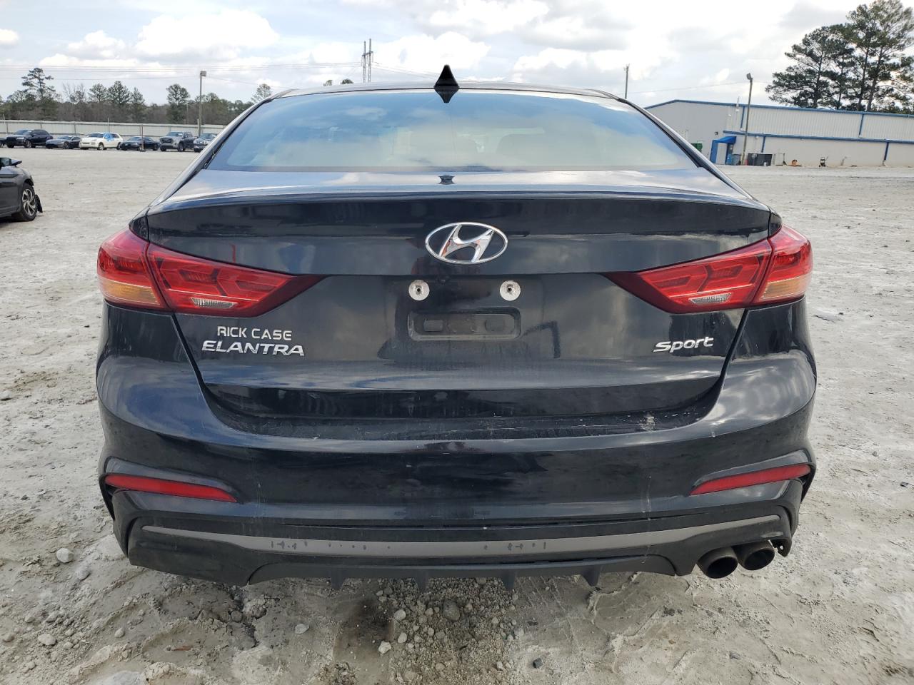 2018 Hyundai Elantra - Image 6