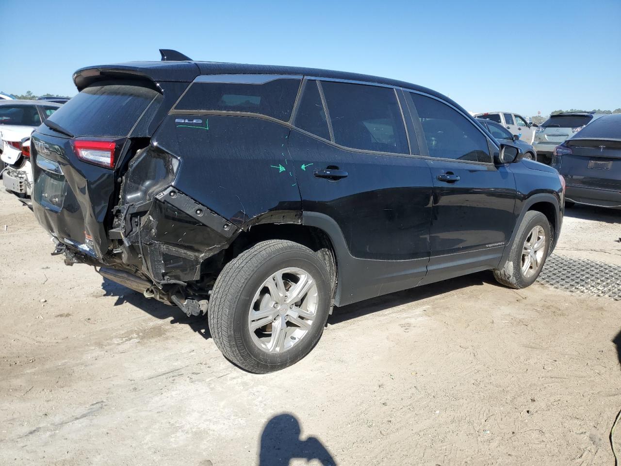 2022 GMC Terrain - Image 3