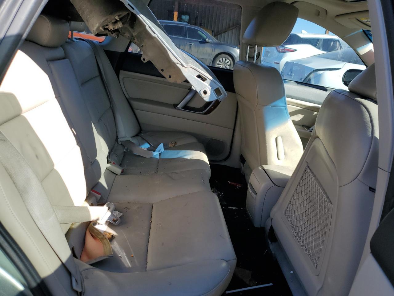 2009 Subaru Outback - Image 11