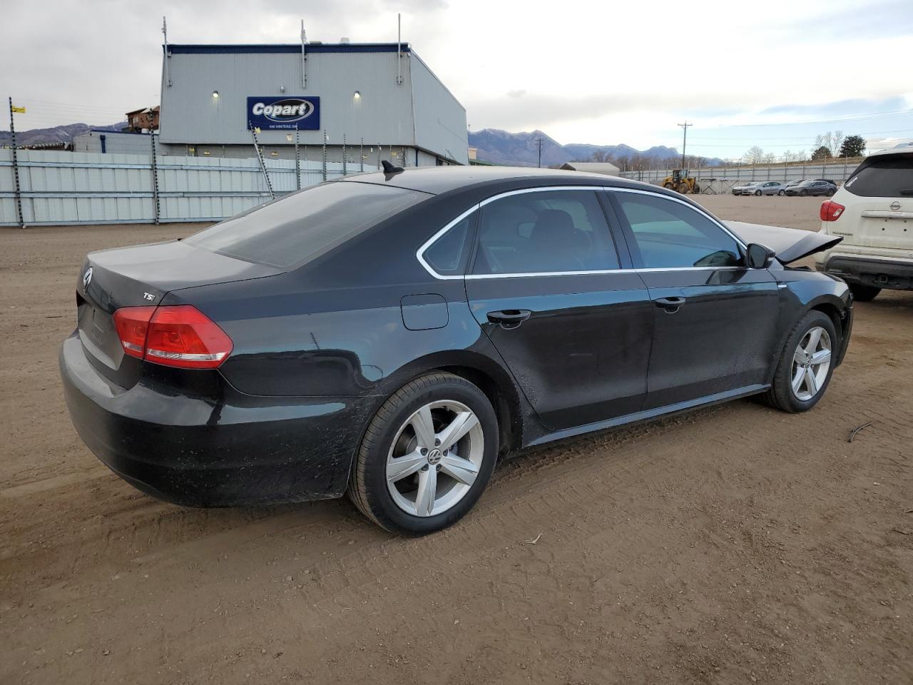 2014 Volkswagen Passat - Image 3