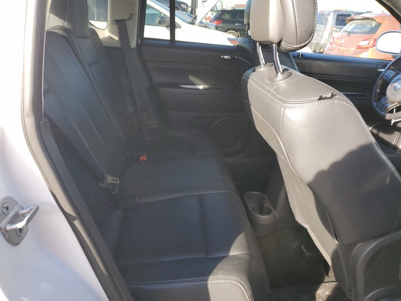 2014 Jeep Compass - Image 11