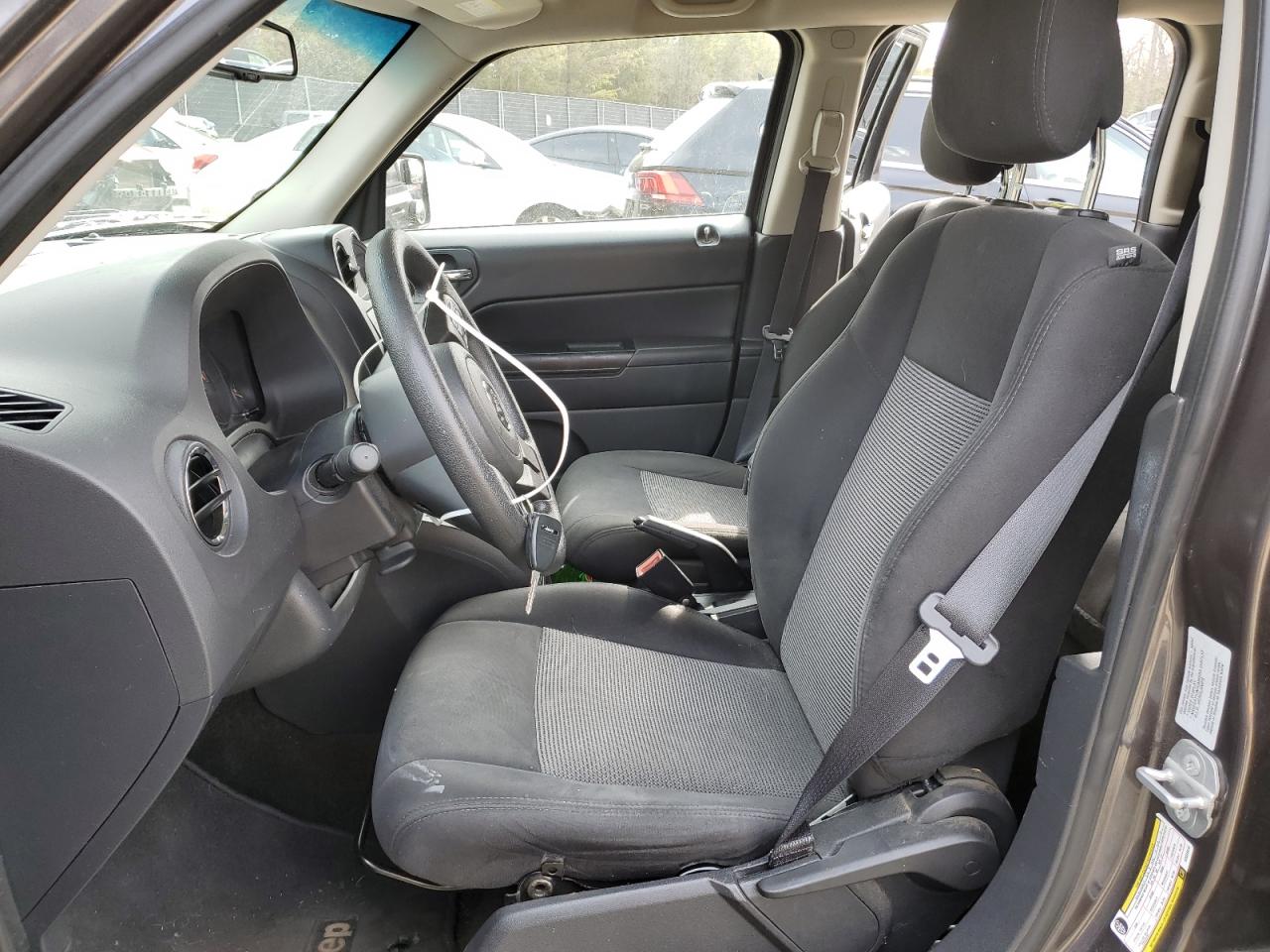 2016 Jeep Liberty (Patriot) - Image 7