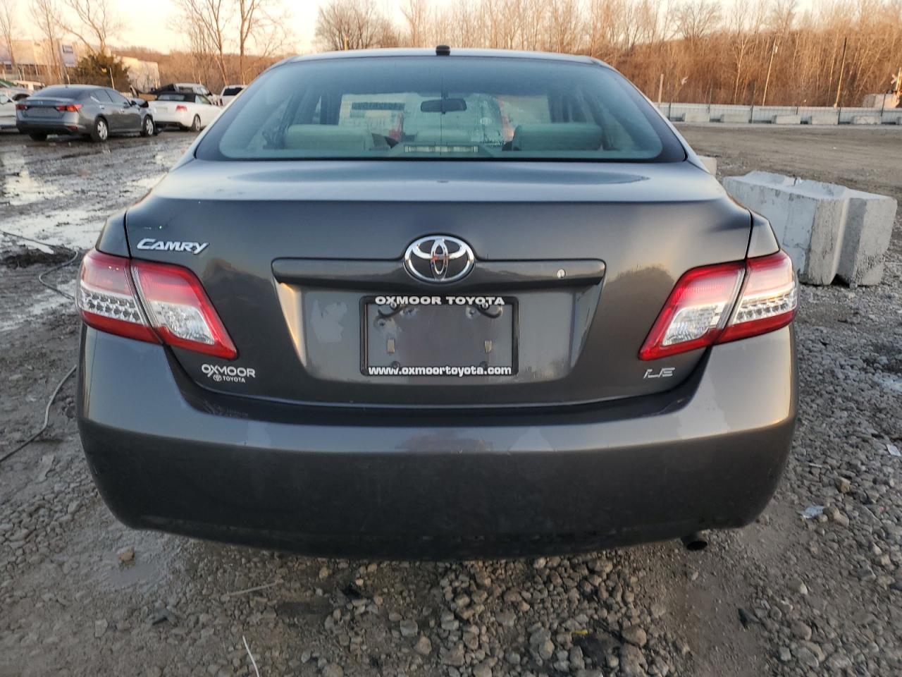 2010 Toyota Camry - Image 6