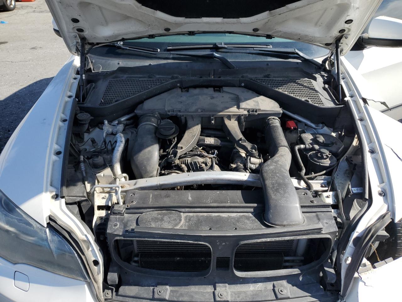 2011 BMW X5 - Image 14