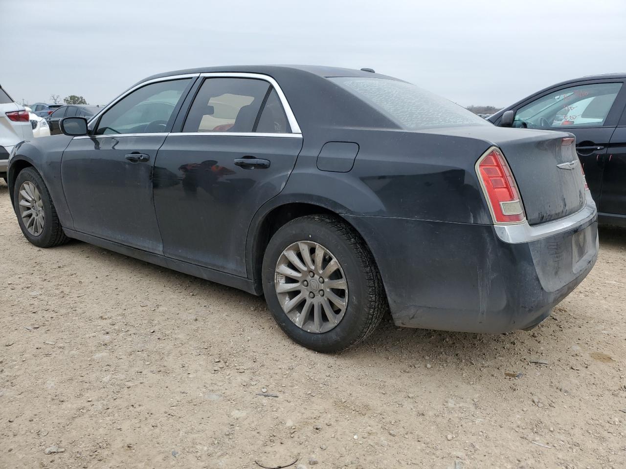 2013 Chrysler 300 - Image 2