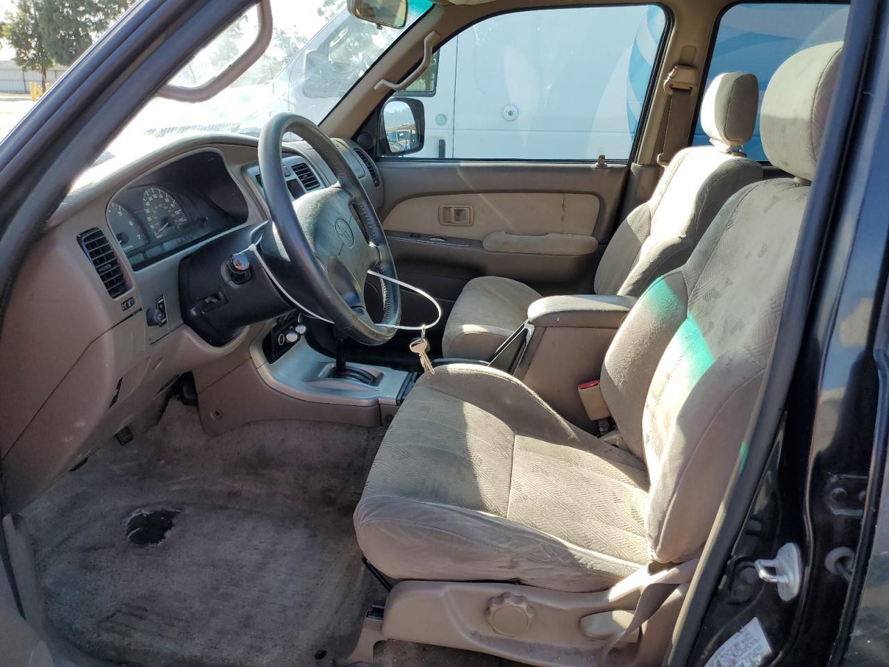 2001 Toyota 4Runner - Image 7