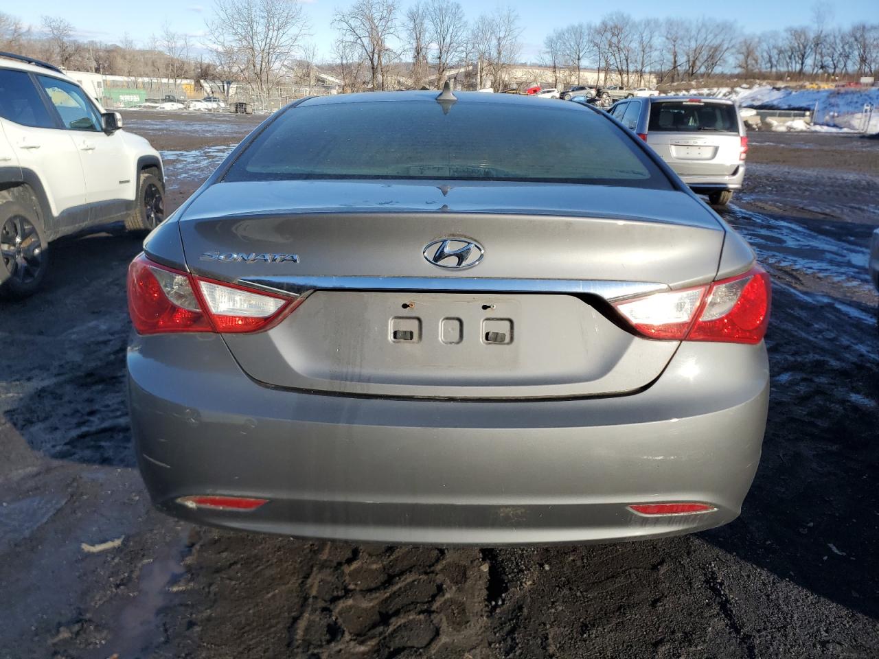 2011 Hyundai Sonata - Image 6