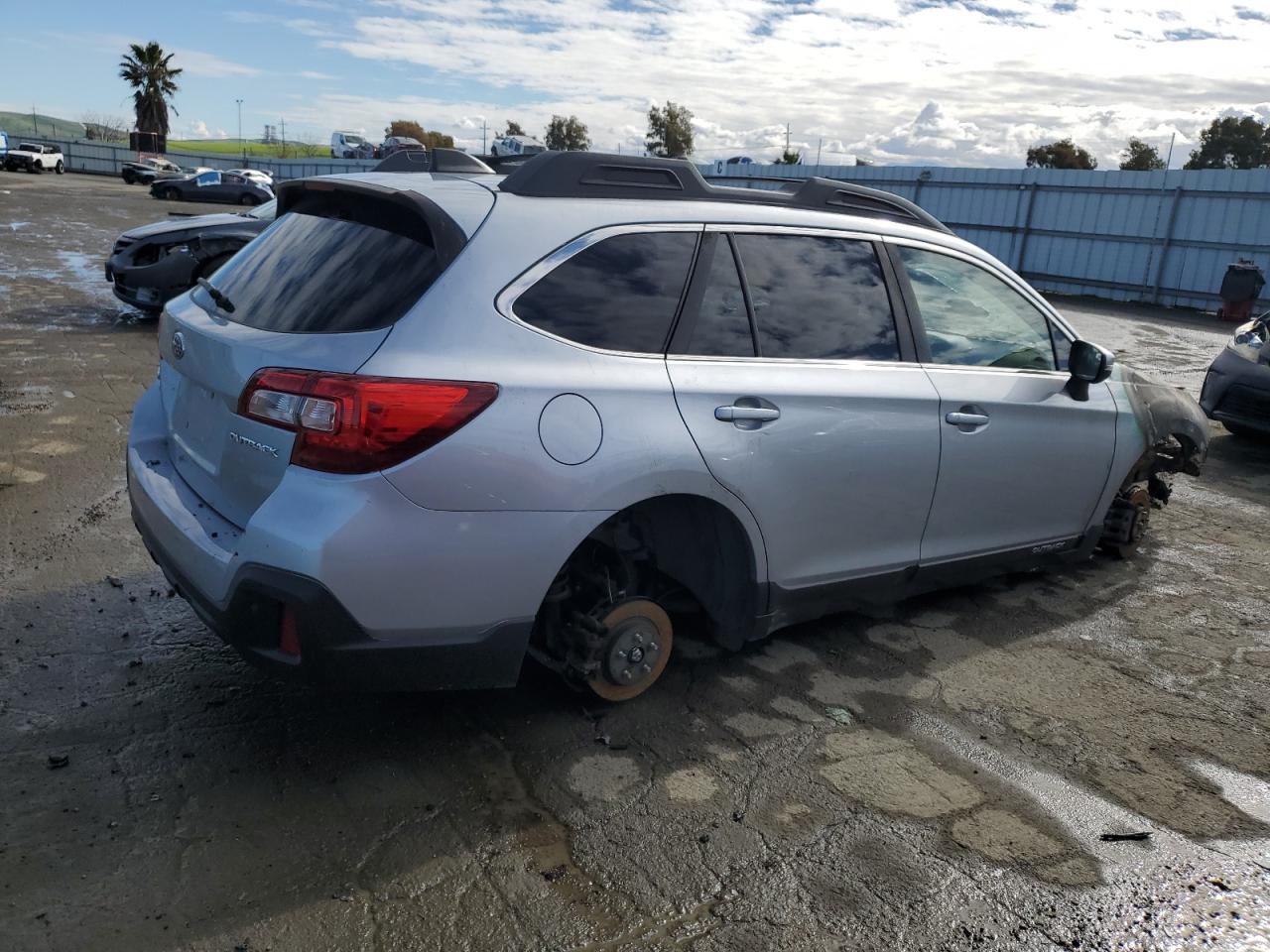 2019 Subaru Outback - Image 3