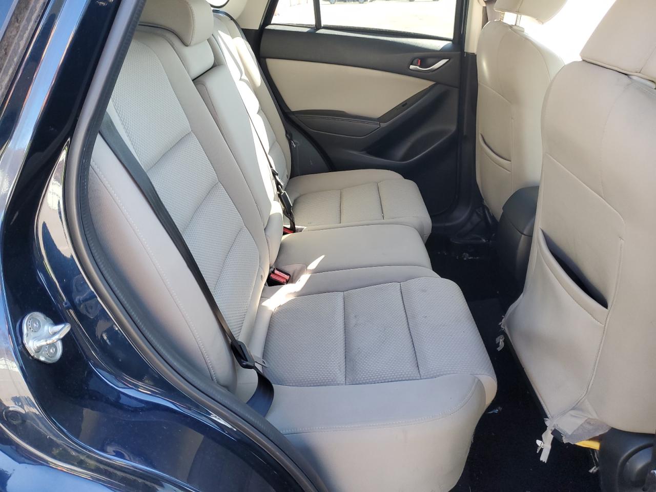 2016 Mazda CX-5 - Image 12