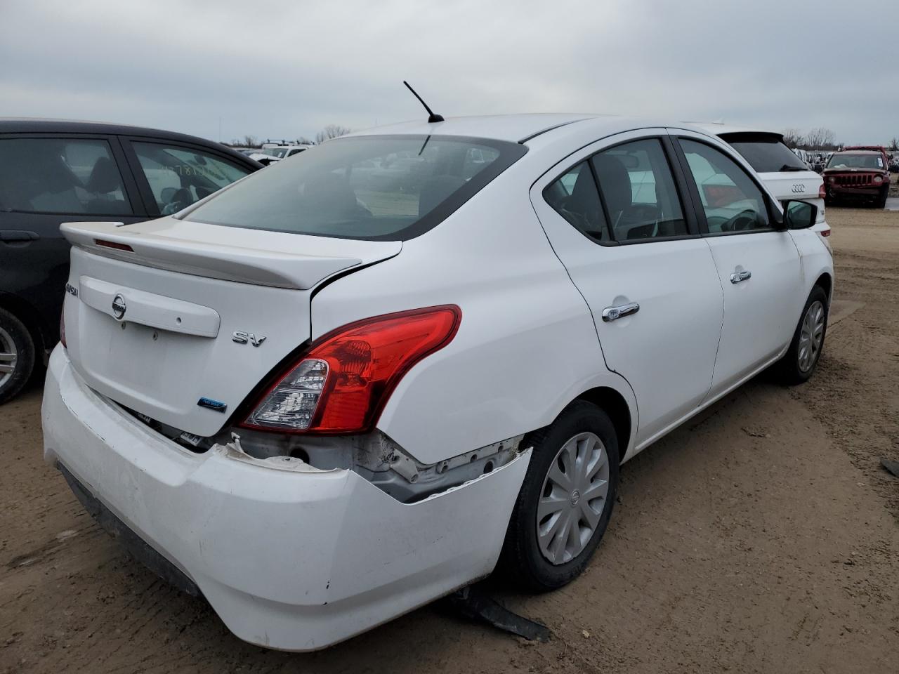 2015 Nissan Versa - Image 3