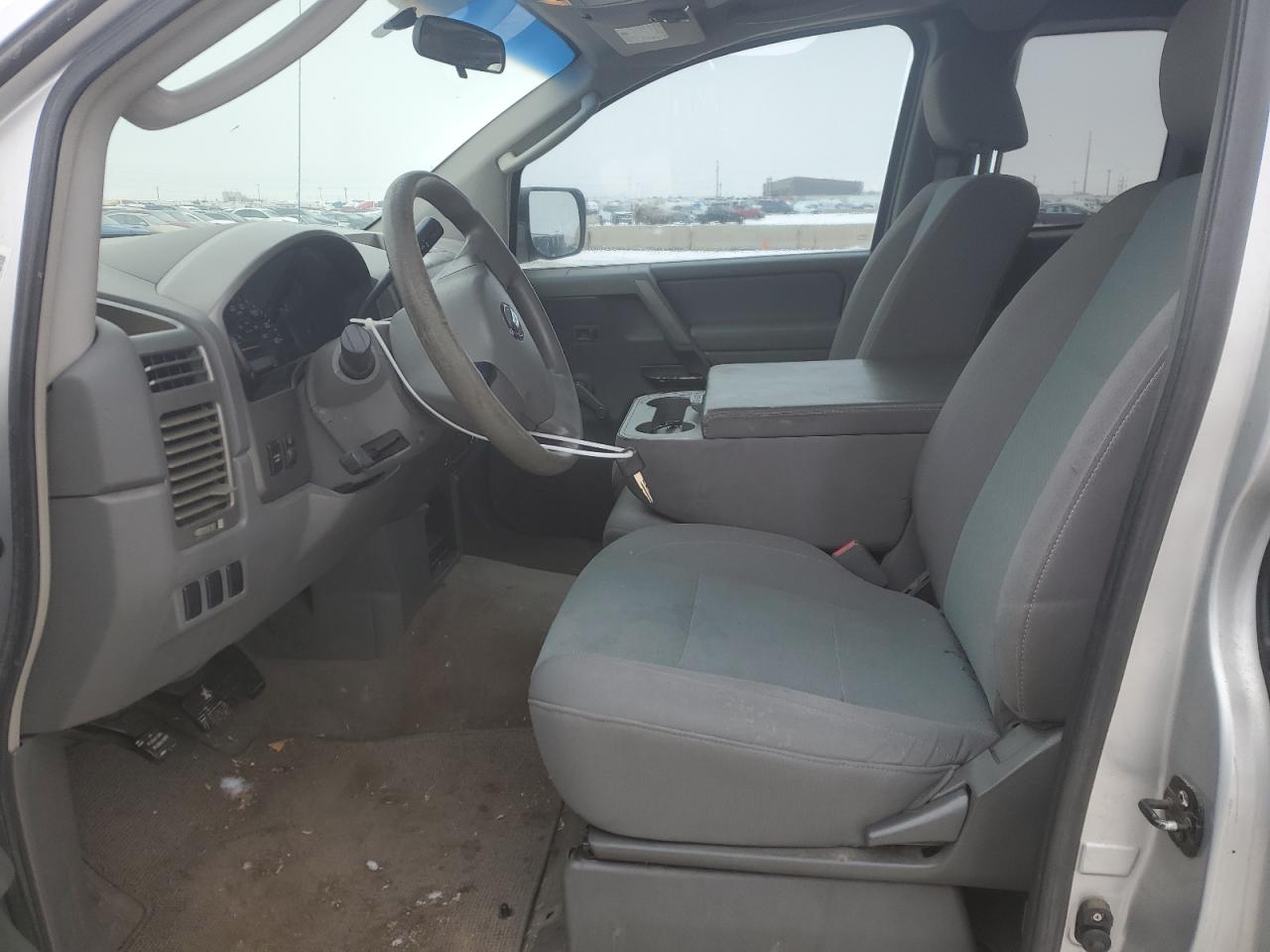 2005 Nissan Titan - Image 7