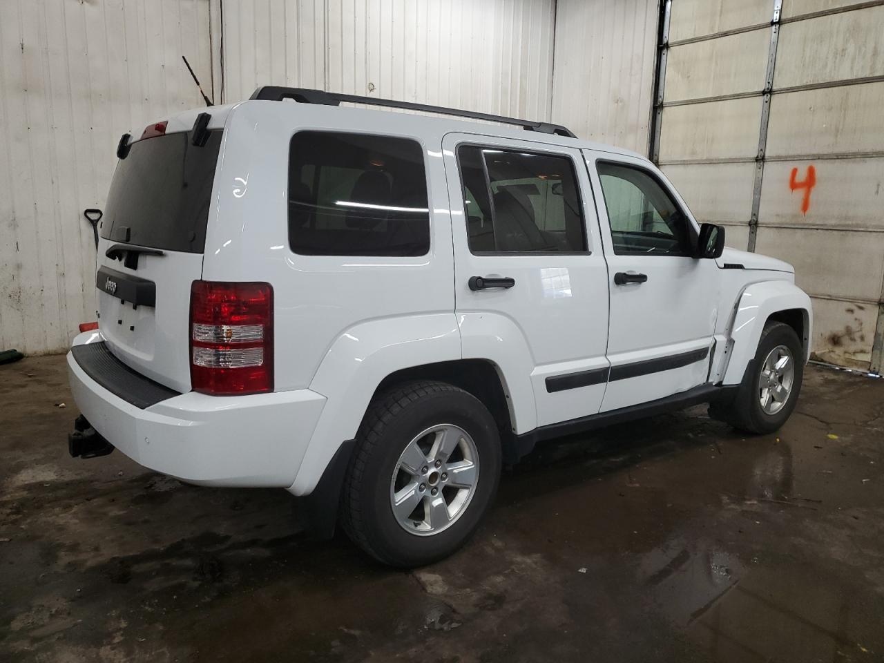 2012 Jeep Liberty (North America) - Image 3